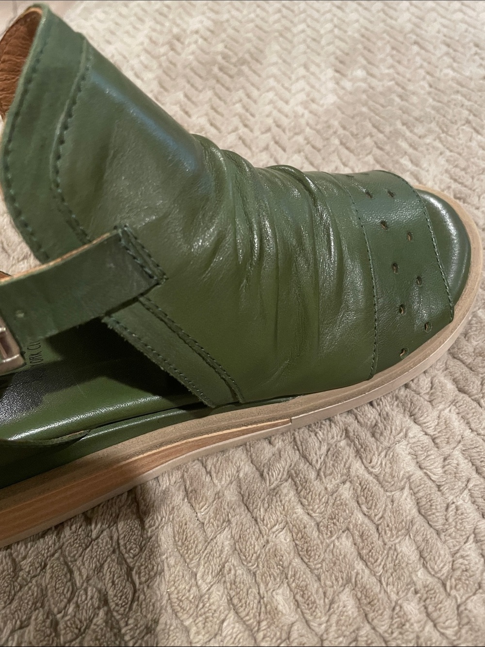 Mix Mooz Cara Olive Leather Sandals - Picture 8 of 10